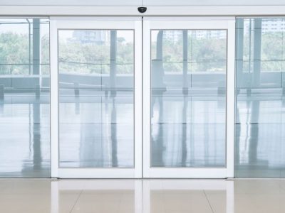 Puertas de paso abatibles y correderas